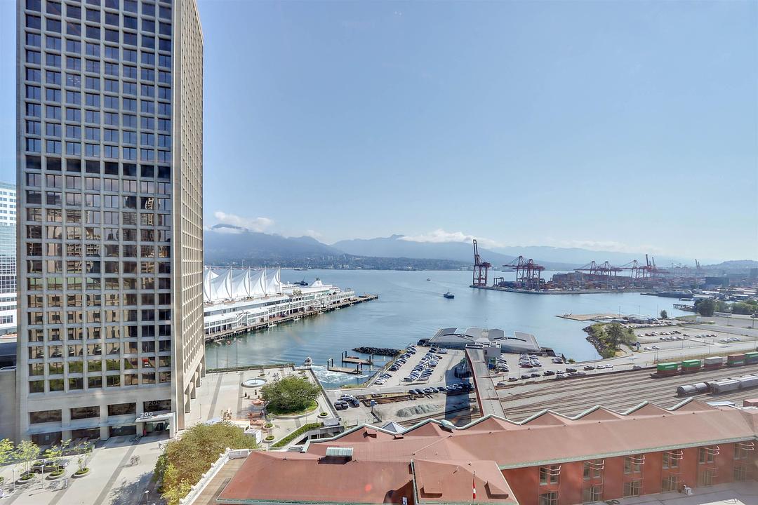 1390 - 320 Granville Street, Vancouver, BC