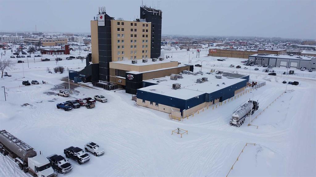 11201 100 Avenue, Grande Prairie, AB