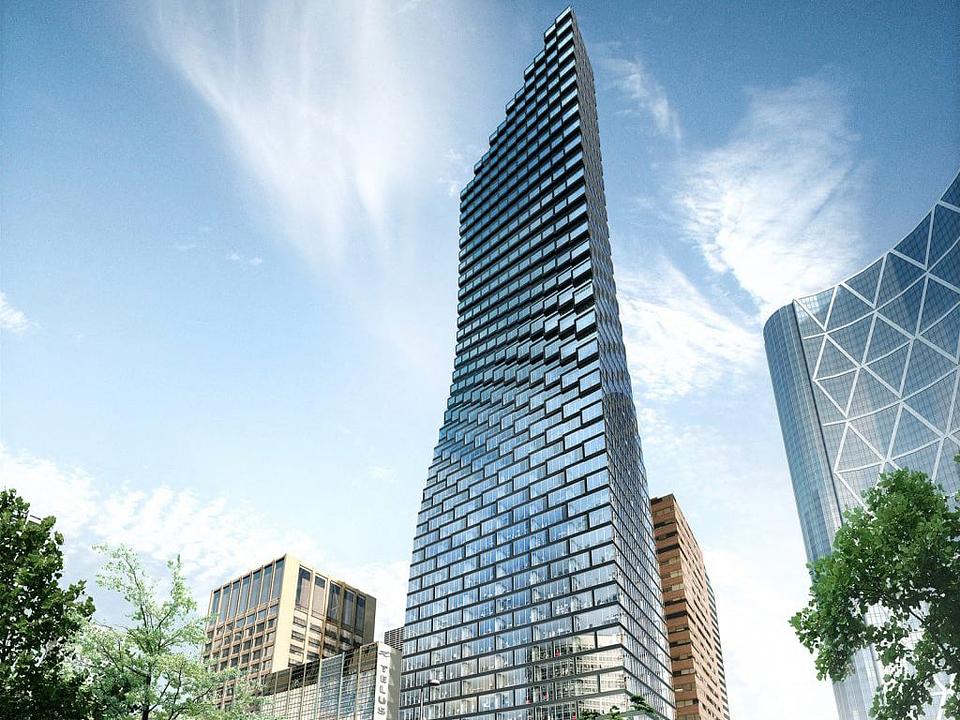 700 - 685 Centre Street South, Calgary, AB