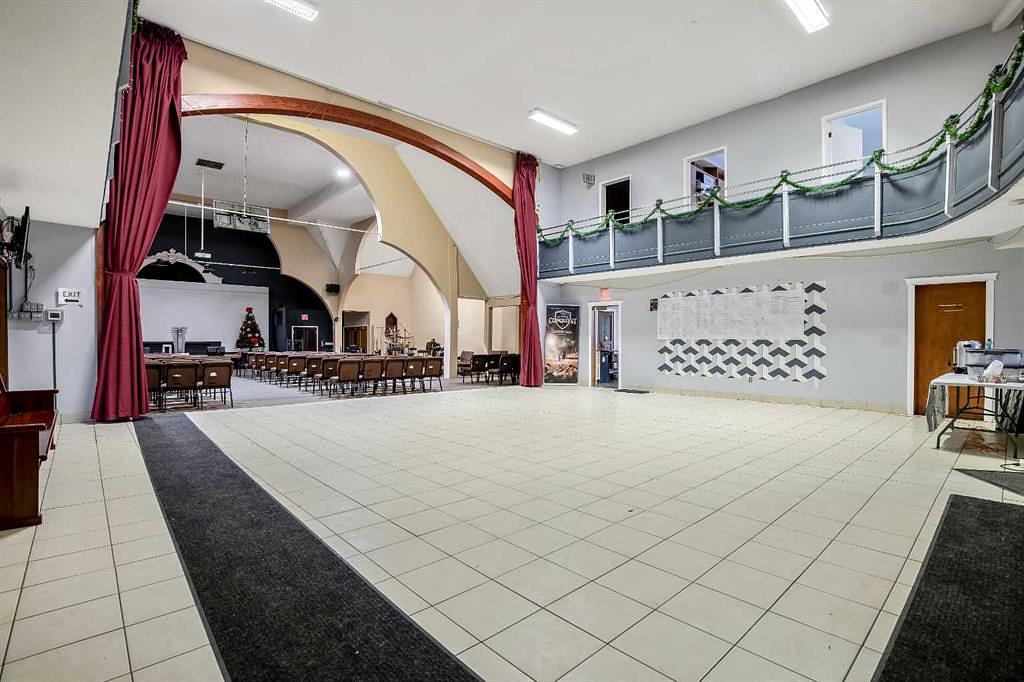 1405 8 Avenue Southeast, Calgary, AB