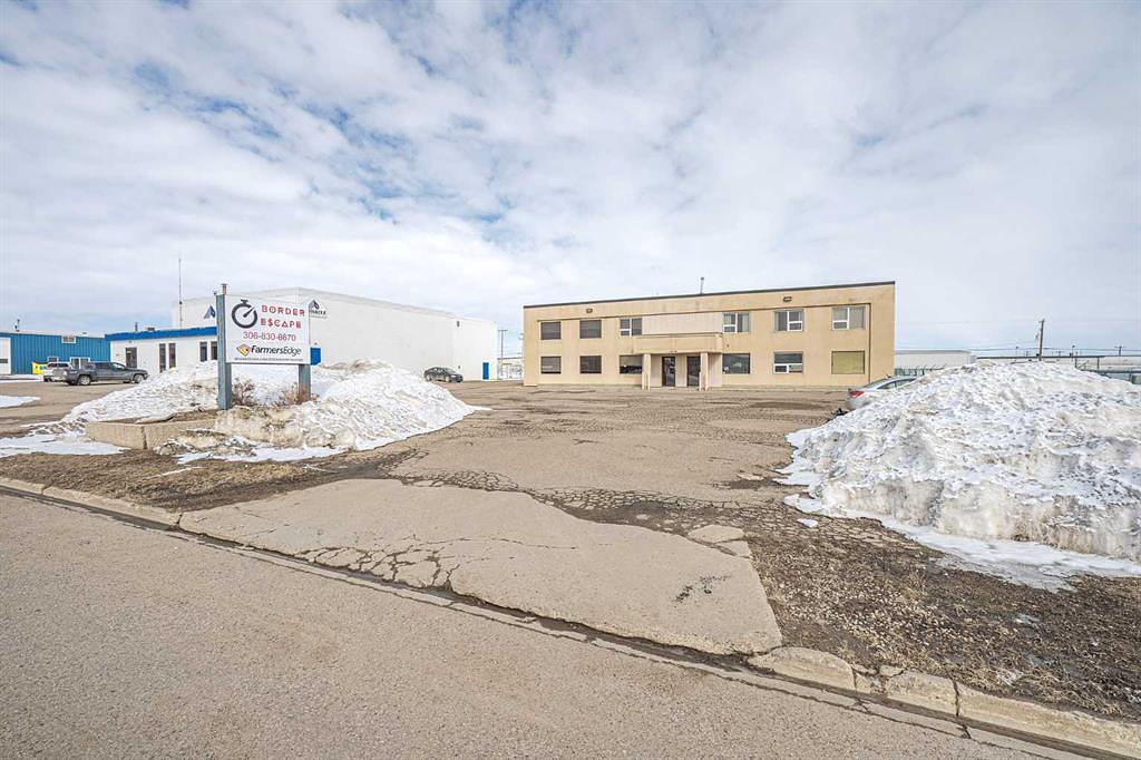 Bay 4 - 5208 62 Street, Lloydminster, AB