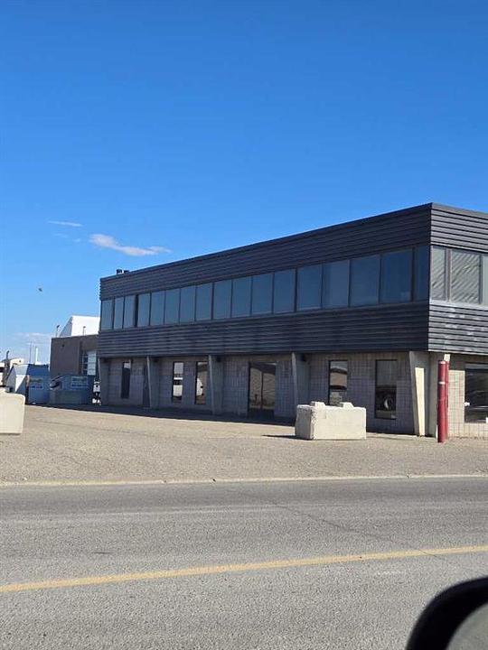 3601 2 Avenue North, Lethbridge, AB