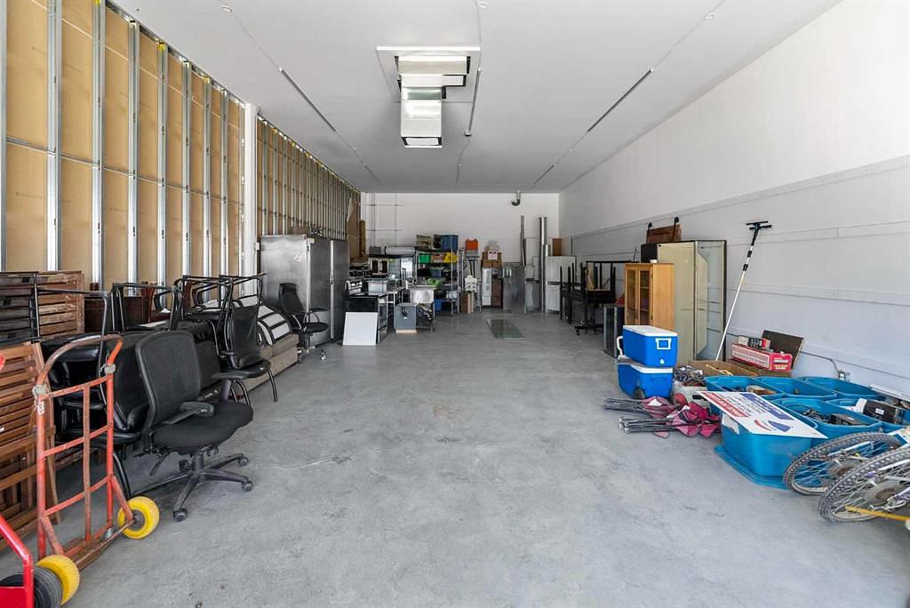 102 - 5703 48 Avenue, Camrose, AB