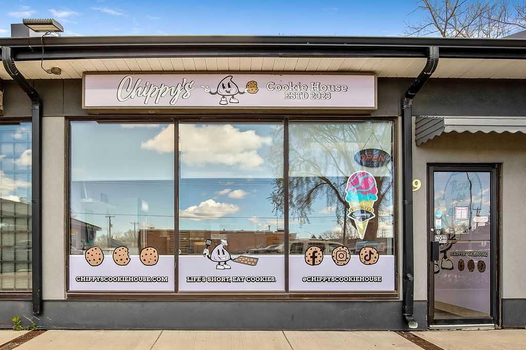 104 3 Avenue Southeast, High River, AB