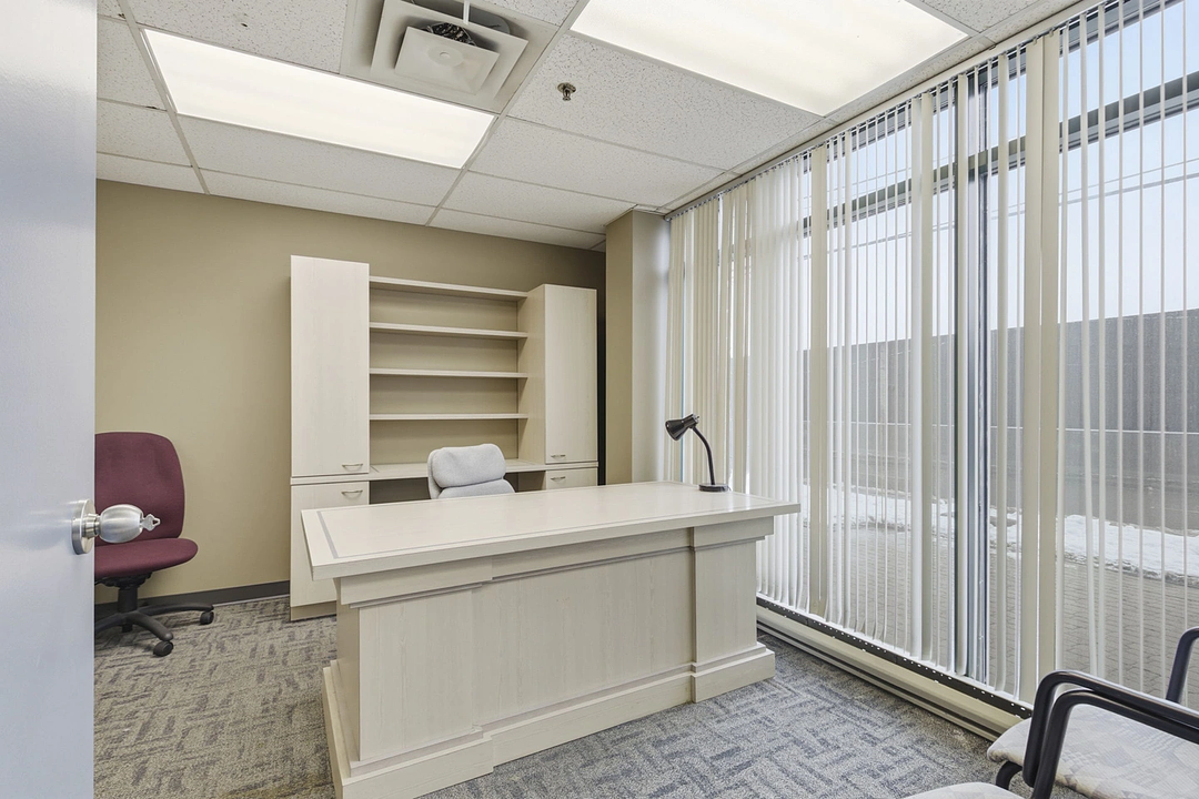 8162 - 8150 Boulevard Métropolitain Est, Montréal, QC