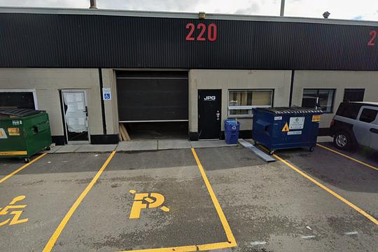250 City Centre Avenue, Ottawa, ON