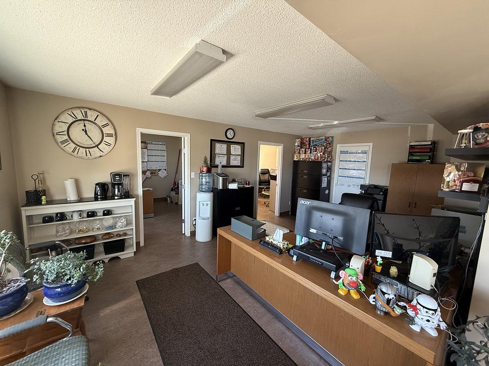 111 1 Avenue South, Vauxhall, AB