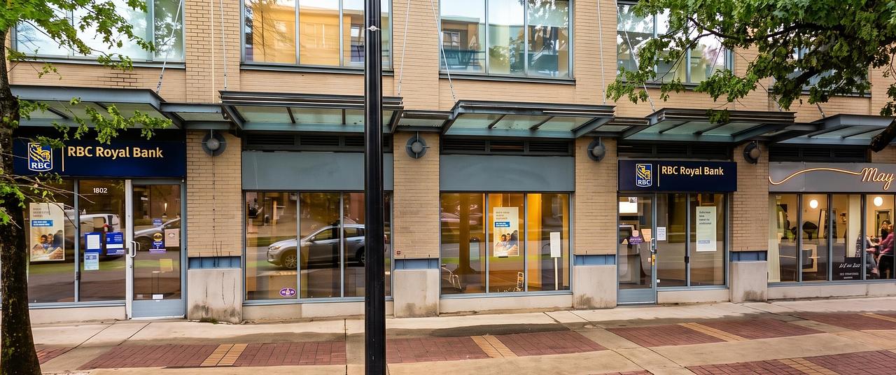 1189 Pacific Boulevard, Vancouver, BC