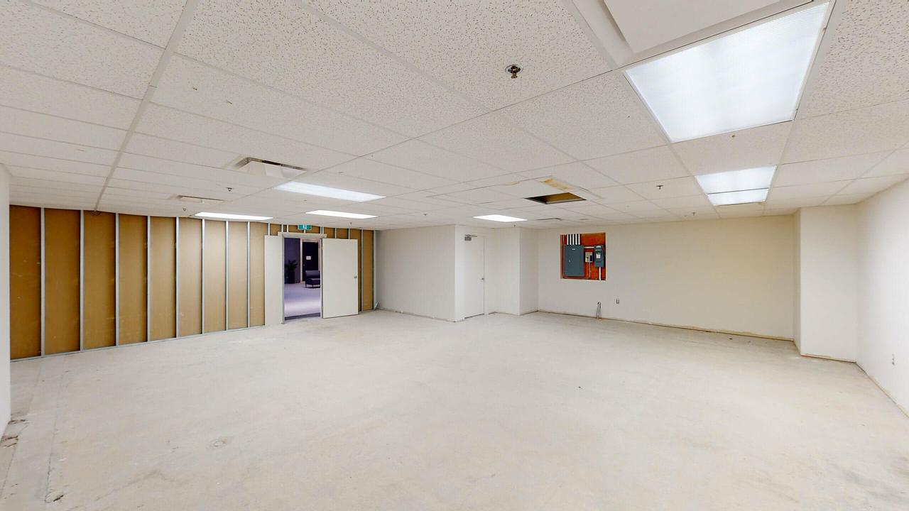106 - 320 Queen Street, Ottawa, ON