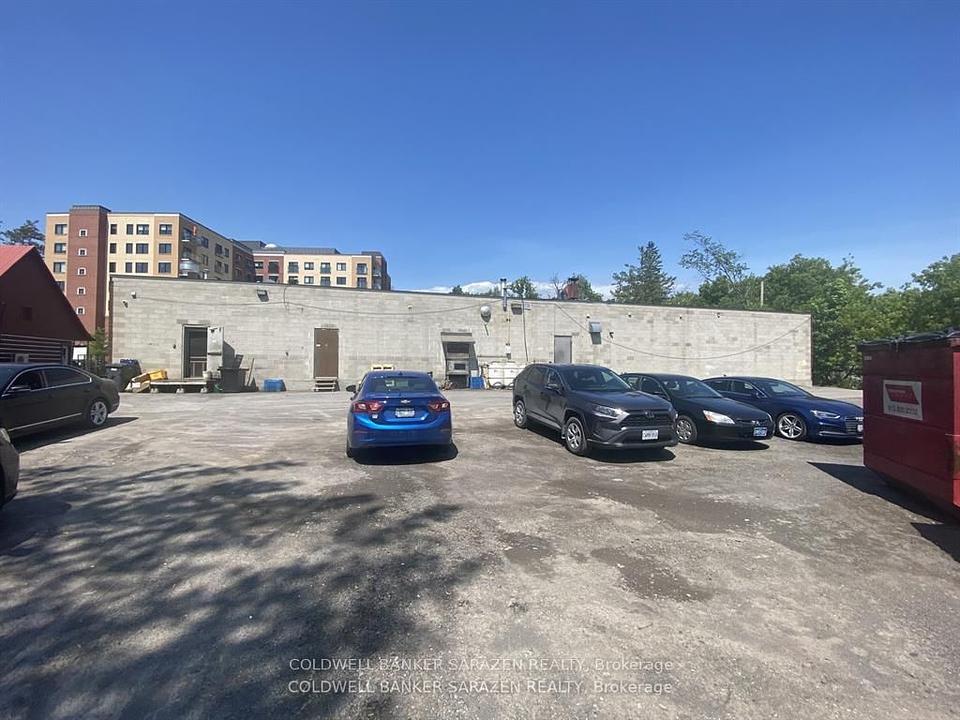 461 Donald B. Munro Drive, Ottawa, ON