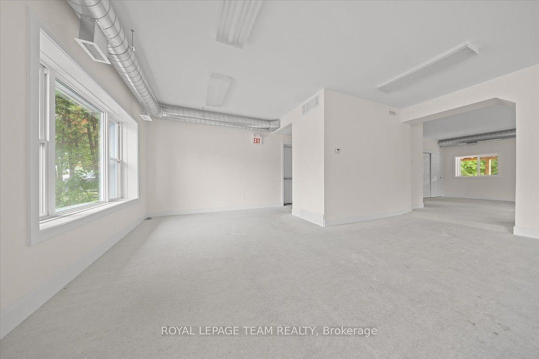 5967 Perth Street, Ottawa, ON