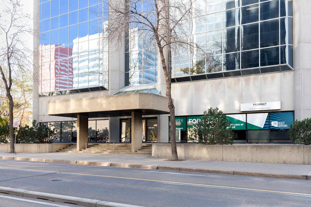 325 - 9940 106 Street, Edmonton, AB