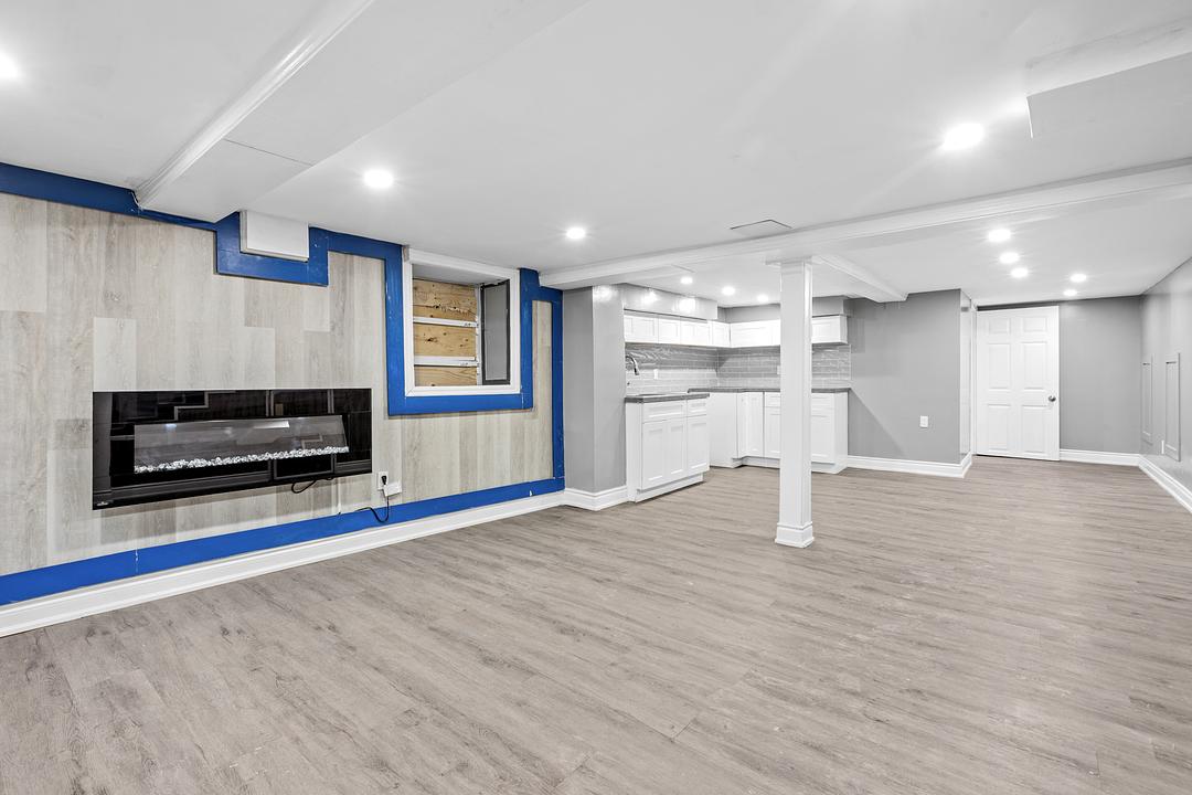 168 O'Connor Street, Ottawa, ON