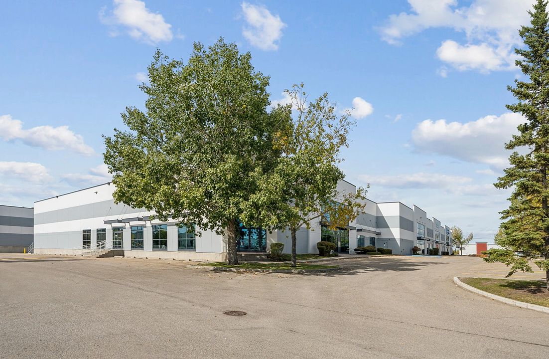 10 - 2151 32 Street Northeast, Calgary, AB