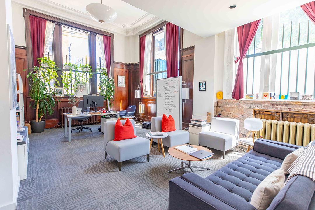 Main & Mezz - 402 W Pender St, Vancouver, BC