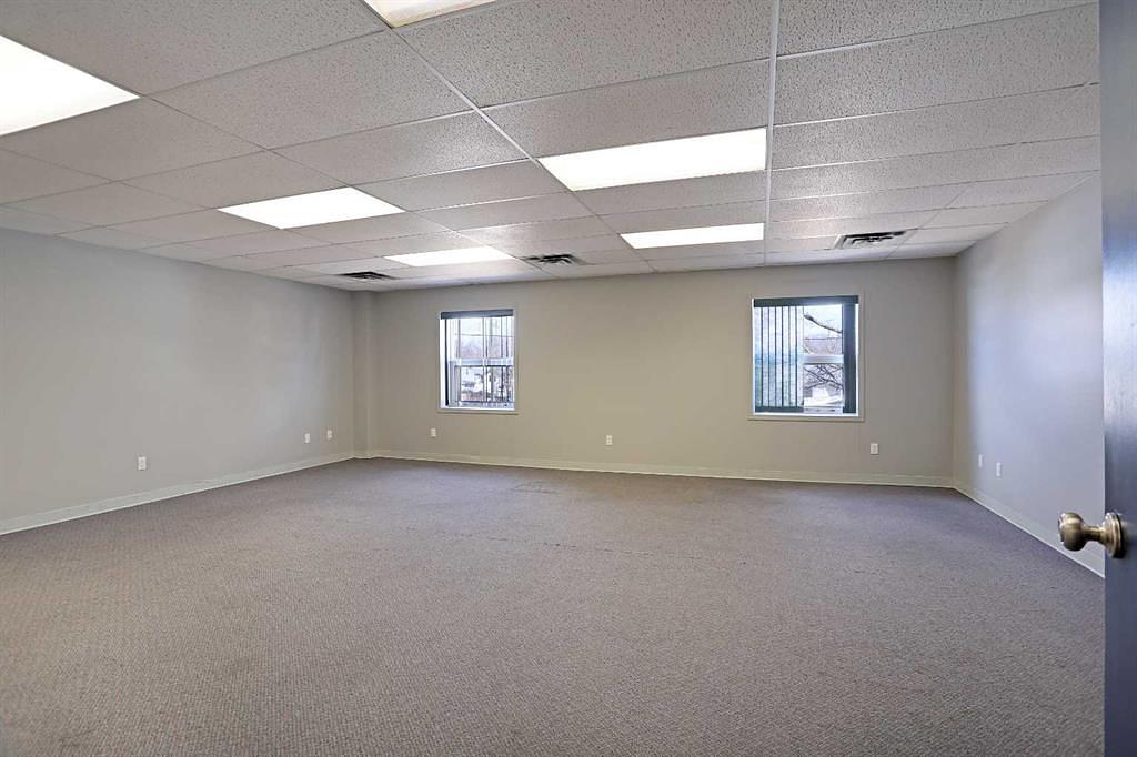 120 1st Avenue East, Brooks, AB