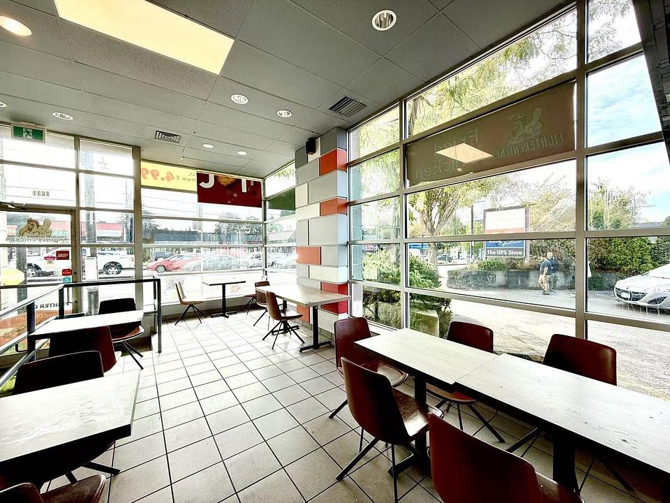 8631 Granville Street, Vancouver, BC