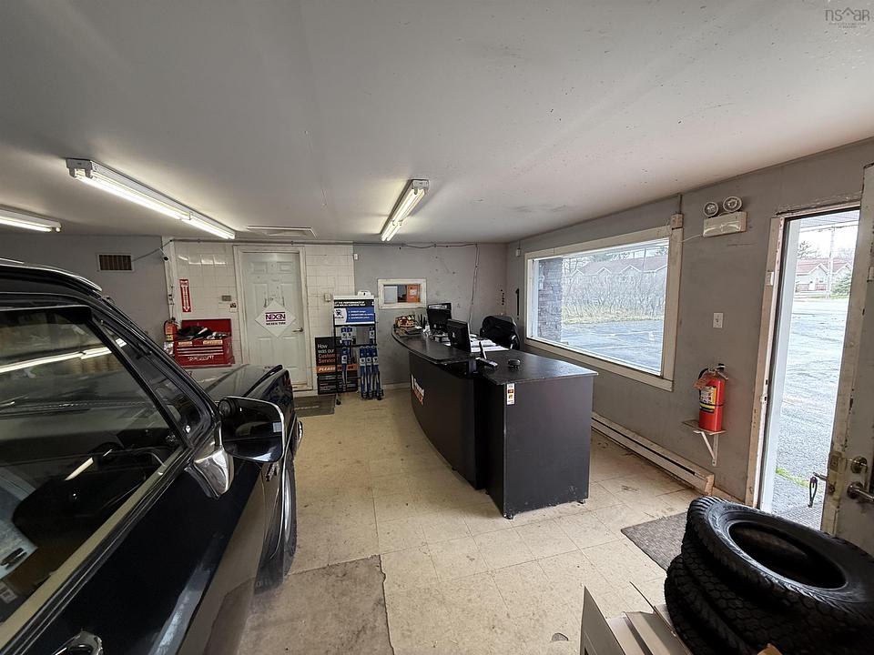 1323 Highway 2, Lantz, NS