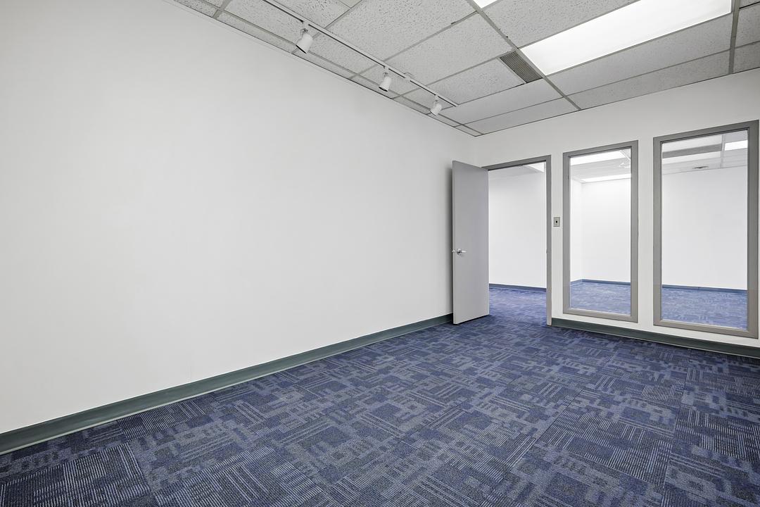 220 - 3016 19 Street Northeast, Calgary, AB