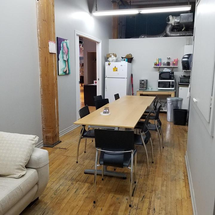 208 - 1600 Rue Notre-Dame Est, Montréal, QC