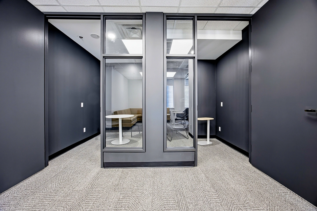 1400 - 330 Bay Street, Toronto, ON