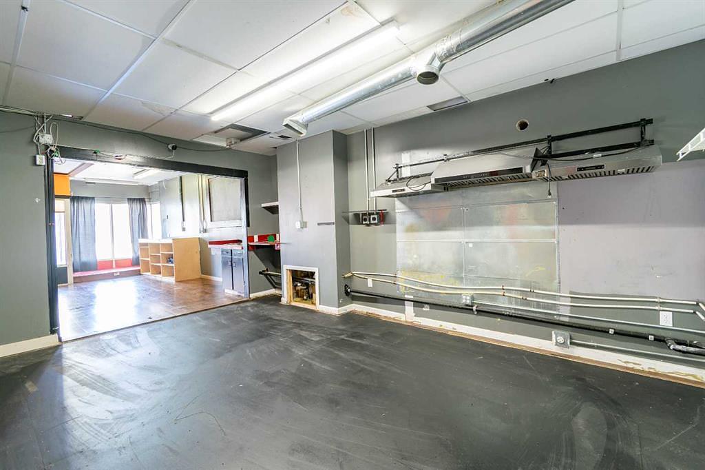 5007 50 Avenue, Stettler, AB