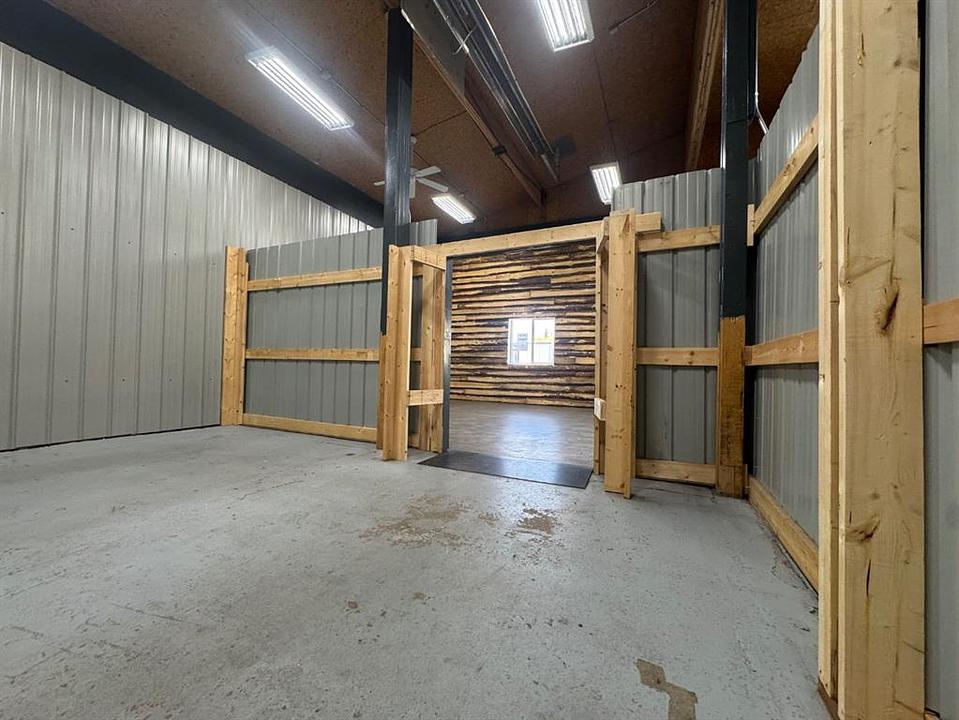 B - 6223 48 Avenue, Camrose, AB