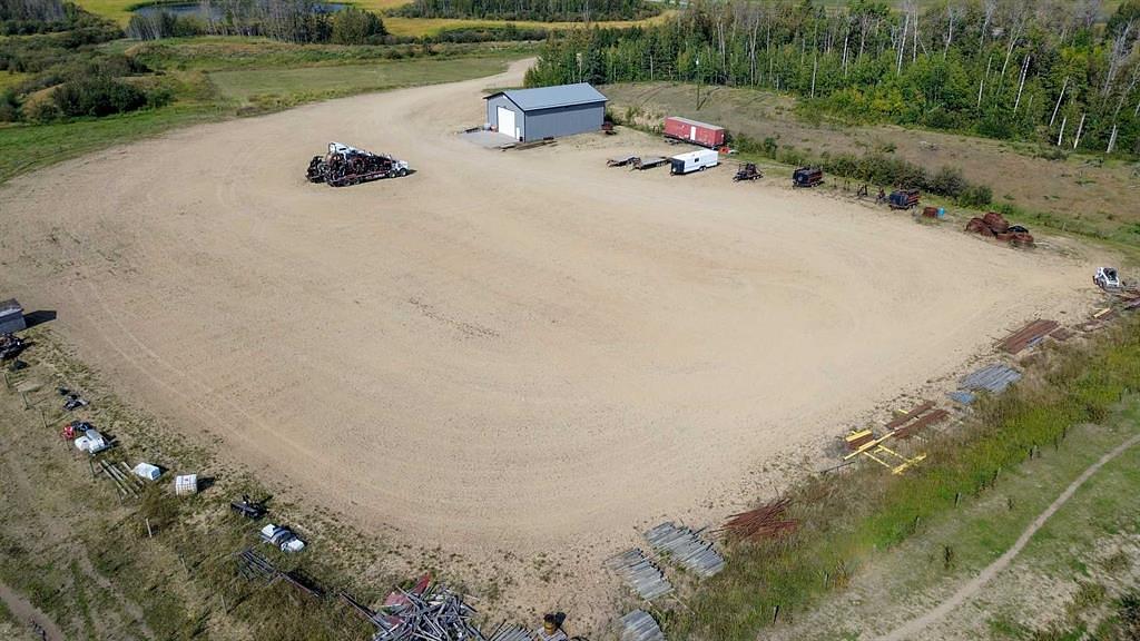Township Road 400, Lacombe County, AB