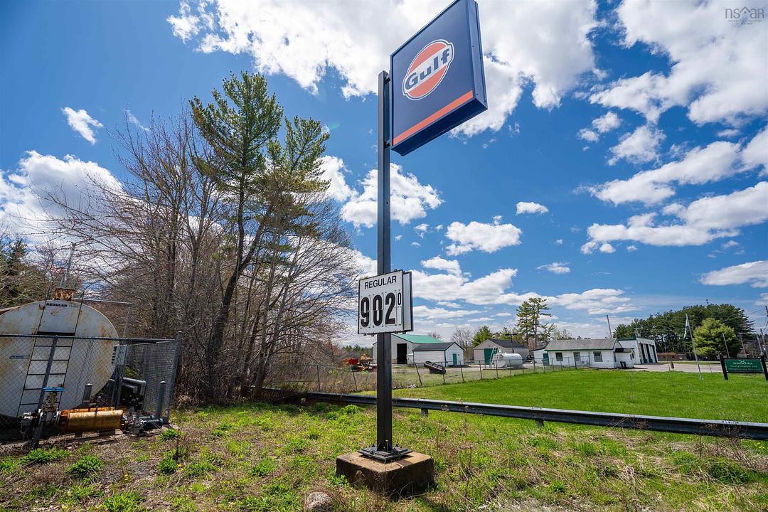 9645 Highway 8, Caledonia, NS