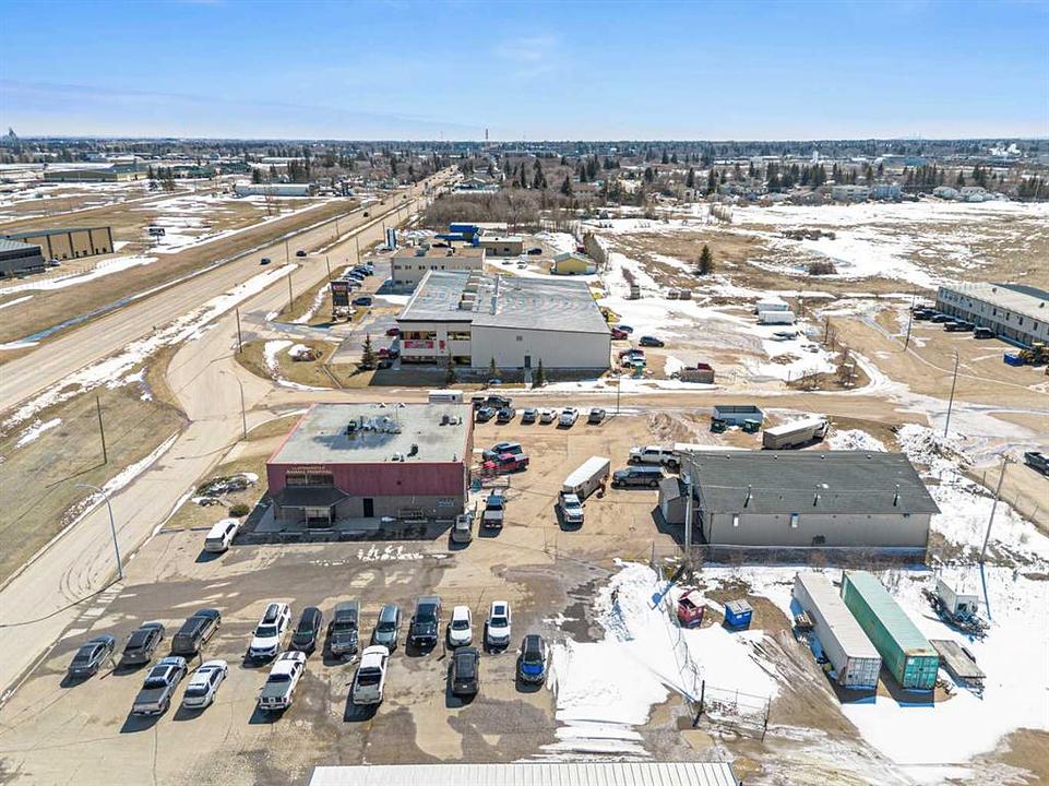 6002 50 Avenue, Lloydminster, AB