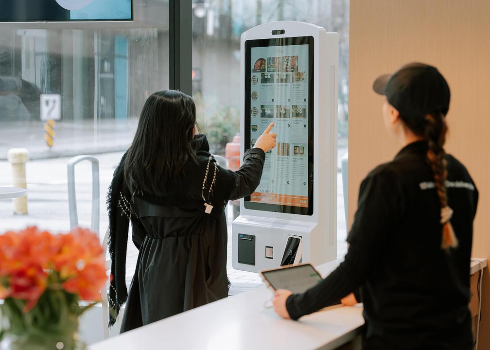 CRU5 - 988 Expo Boulevard, Vancouver, BC