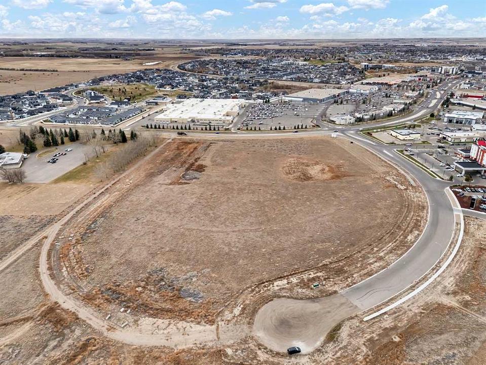 3010 Strachan Road Southeast, Medicine Hat, AB