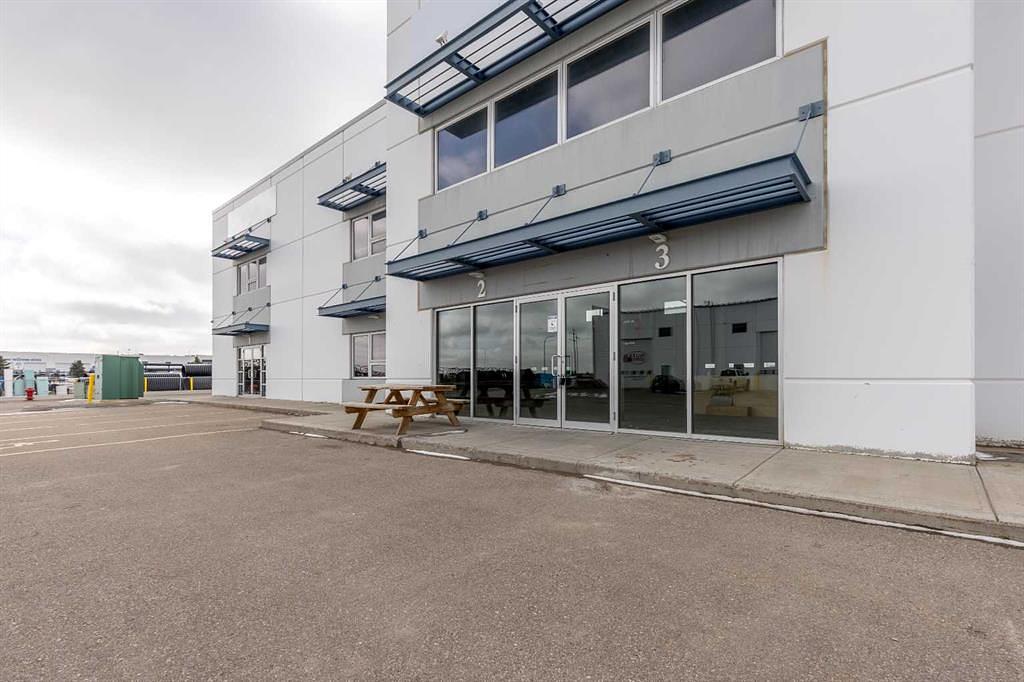 4-565 41 Street North, Lethbridge, AB