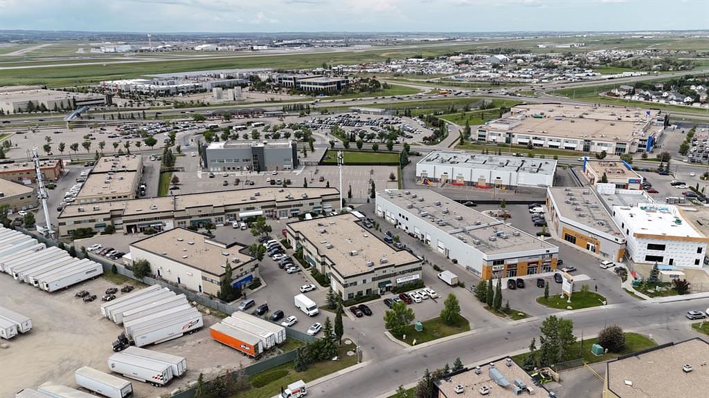 32 Westwinds Crescent Northeast, Calgary, AB