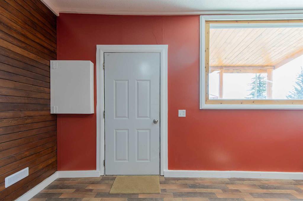 60 Main Avenue Northwest, Glenwood, AB