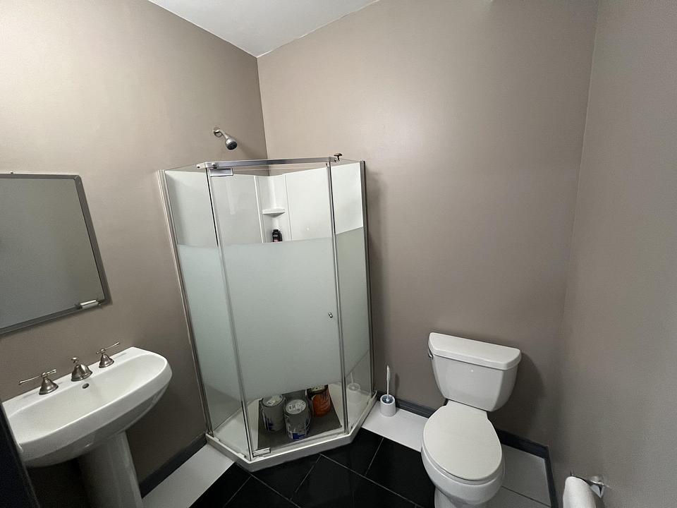 B Upper - 7156 Gilley Avenue, Burnaby, BC