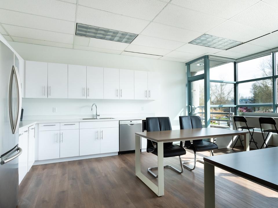 200 - Bldg 5 - 13571 Commerce Parkway, Richmond, BC