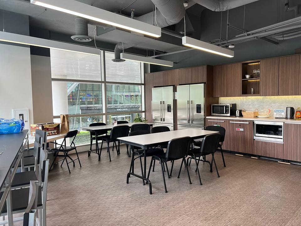 1 - 30 Smithe Street, Vancouver, BC