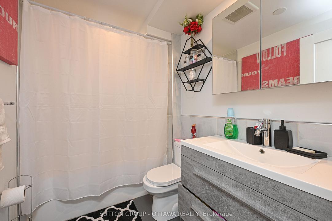 156 Dagmar Avenue, Ottawa, ON