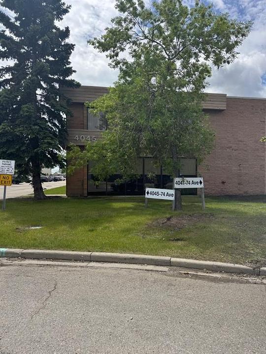 9 - 4045 74 Avenue Southeast, Calgary, AB