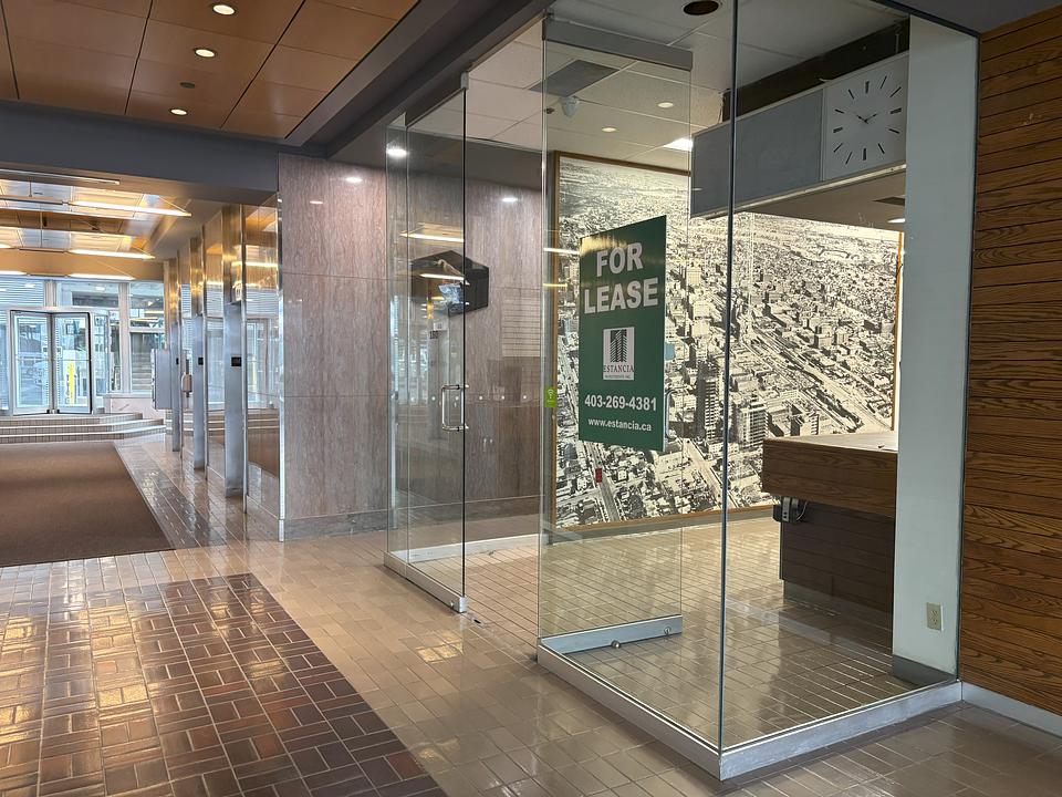 180 - 717 7 Avenue Southwest, Calgary, AB