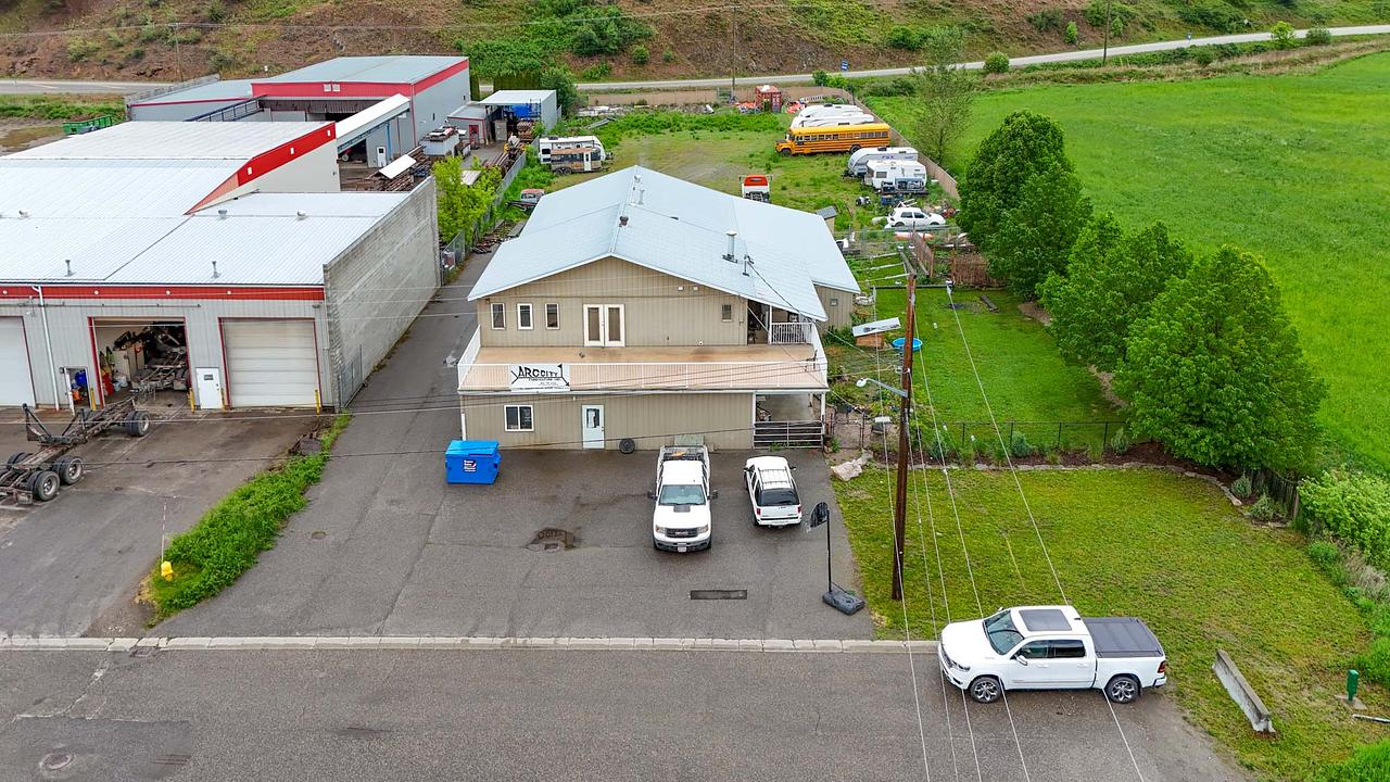 1415 Dyffryn Road, Lumby, BC