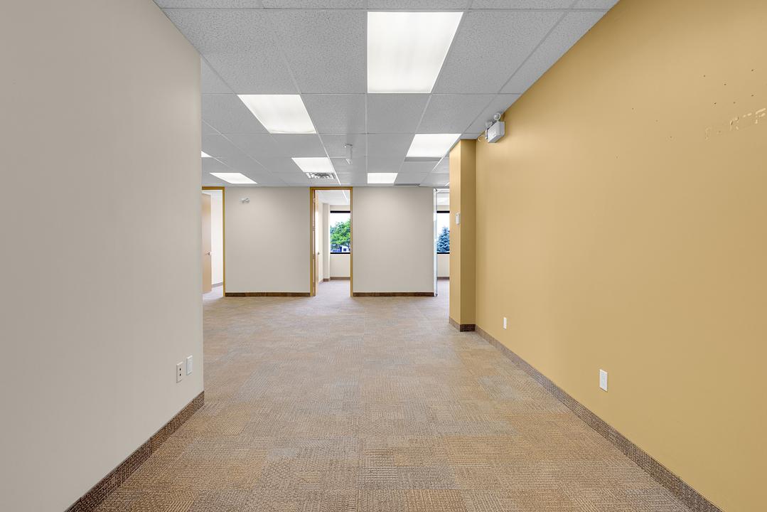 209-210 - 710 Dorval Drive, Oakville, ON