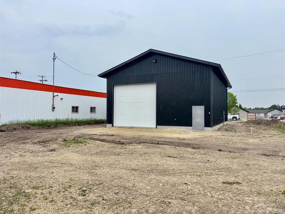 5311 47 Street, Camrose, AB
