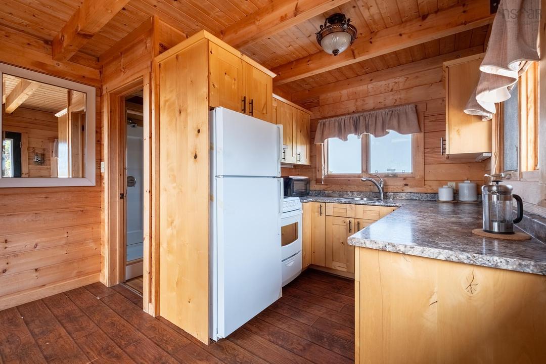 8 Simmons Island, West Dover, NS