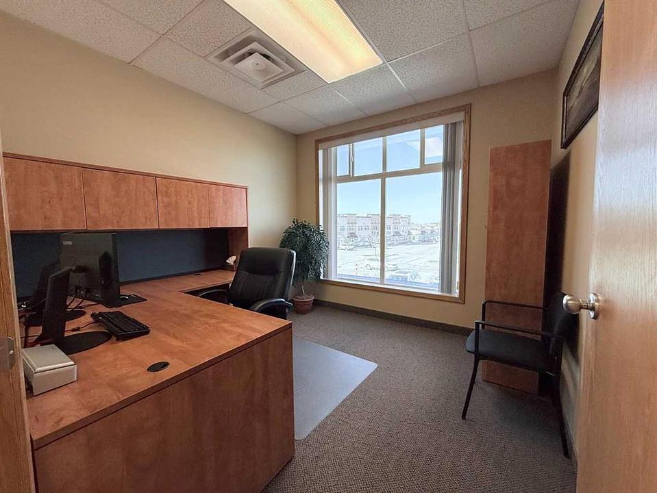 200 - 9805 97 Street, Grande Prairie, AB