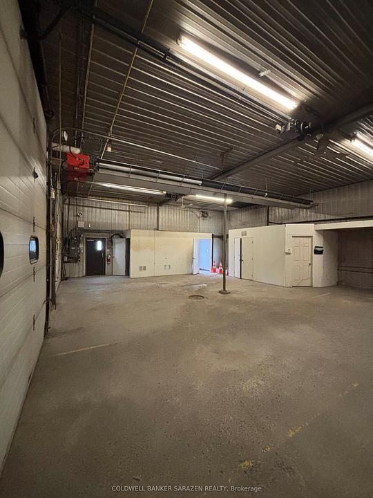 7010 Parkway Road, Ottawa, ON