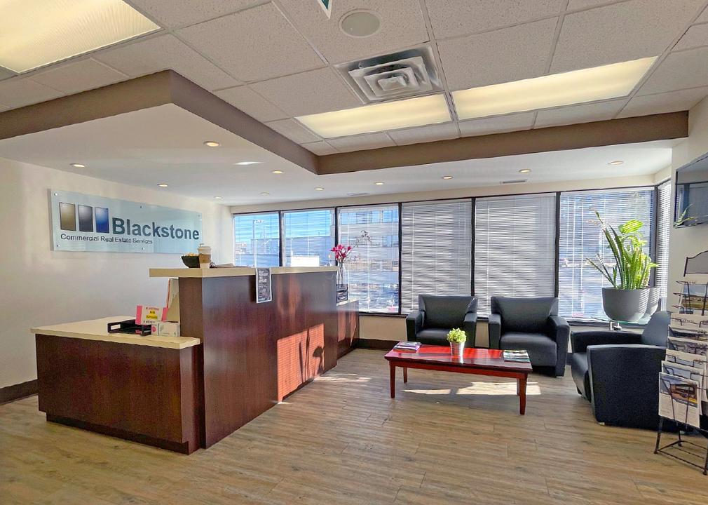 9705 Horton Rd SW, Calgary, AB