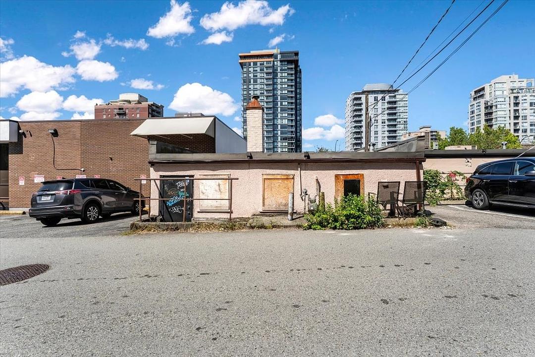 1520 Lonsdale Avenue, North Vancouver, BC