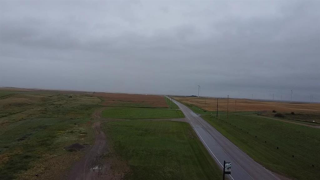 Railway Avenue South, Lomond, AB